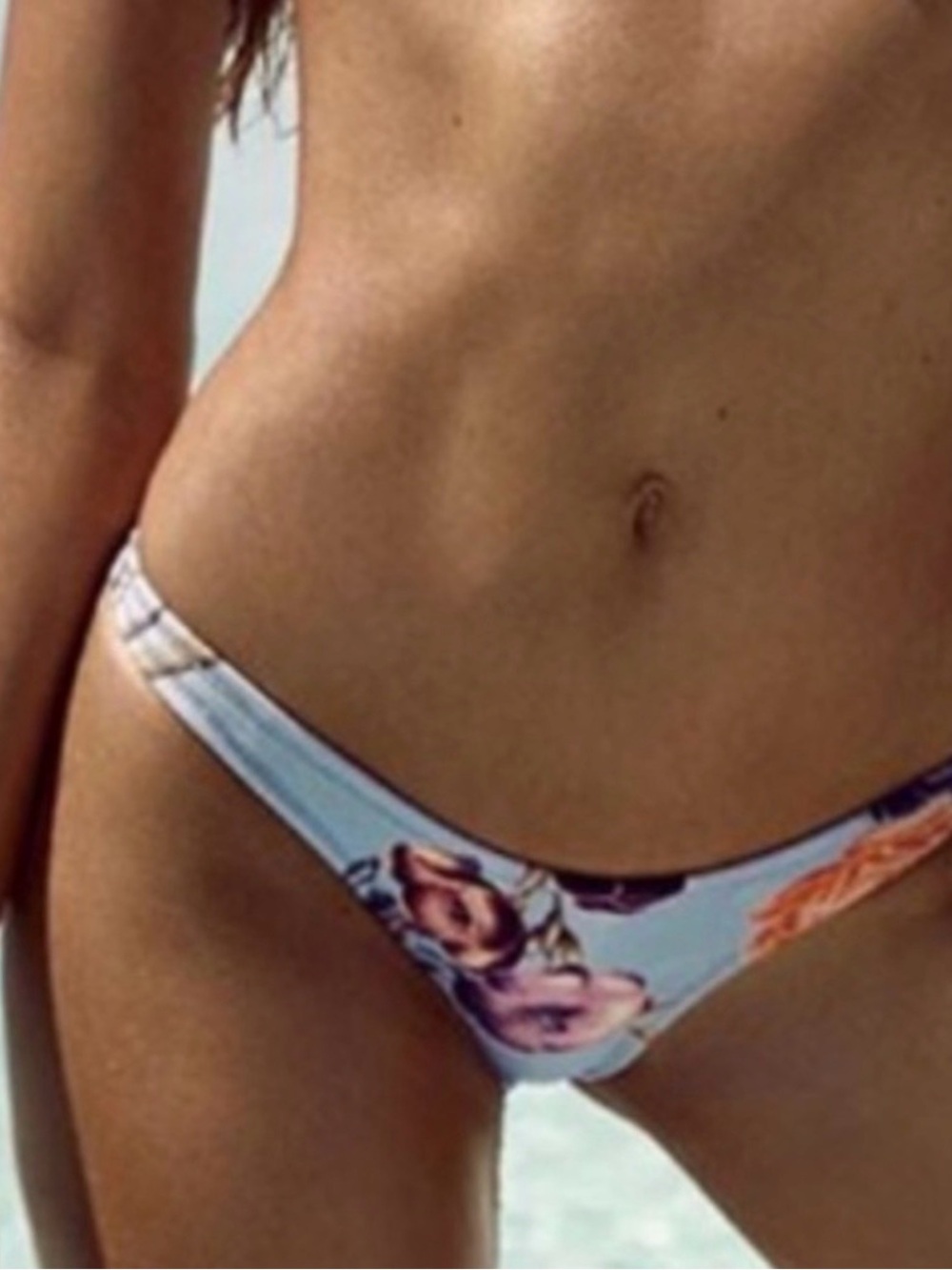 Triangl Delilah Neoprene Baby Blue Floral
Bikini Set S